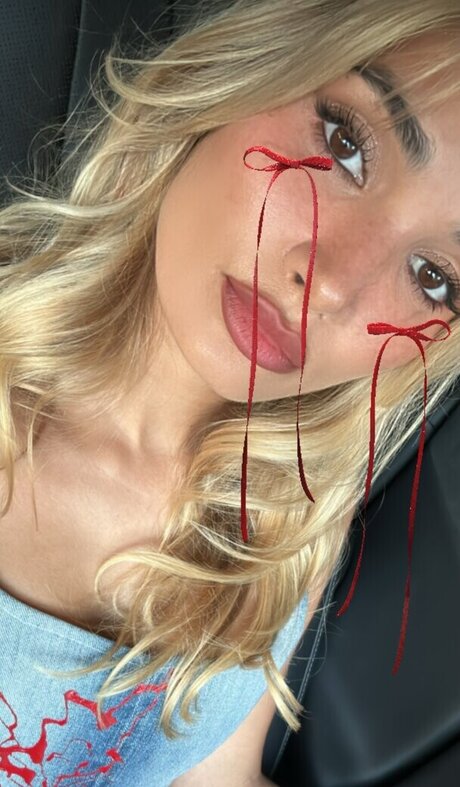 Pia Mia Perez pornographic actress images
