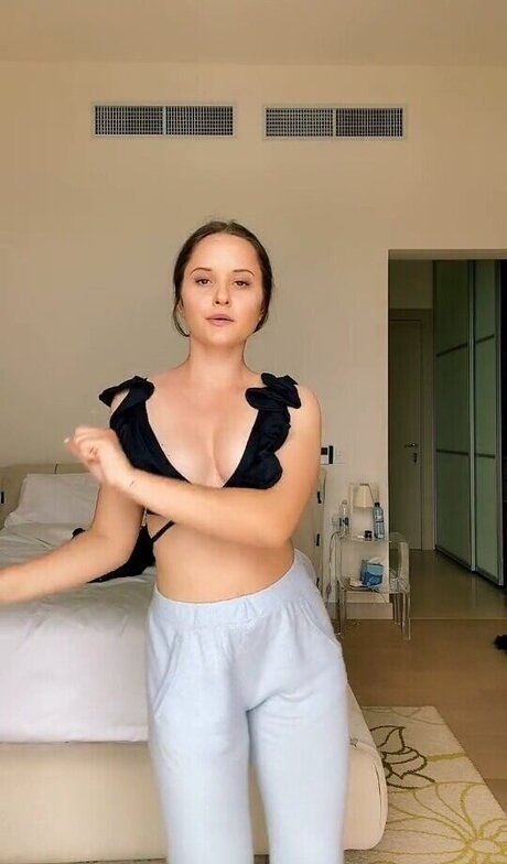 arab curvy onlyfans hd pictures