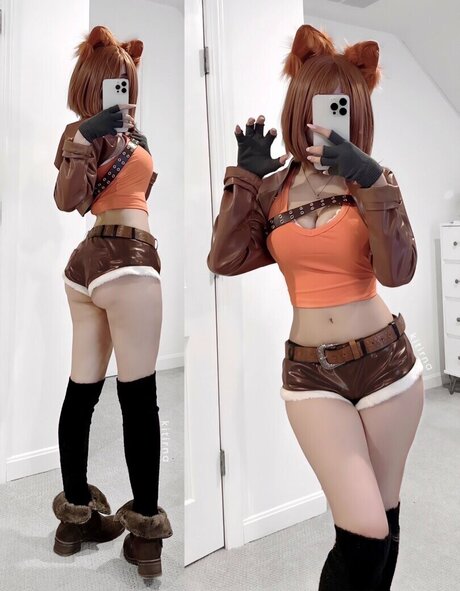 Kitirina model hot photos