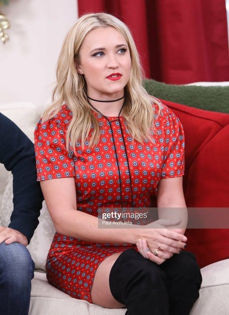 Emily Osment porn star pictures