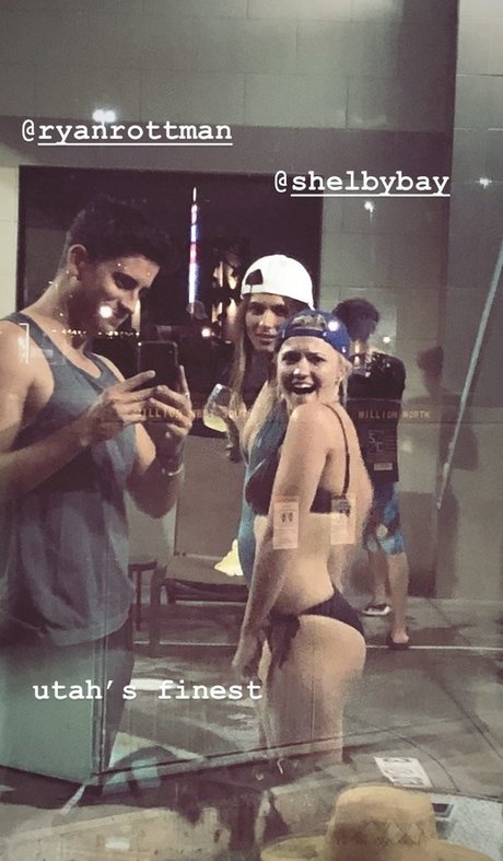 Emily Osment nice actress img