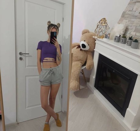 LilZoeyZo erotic star picture