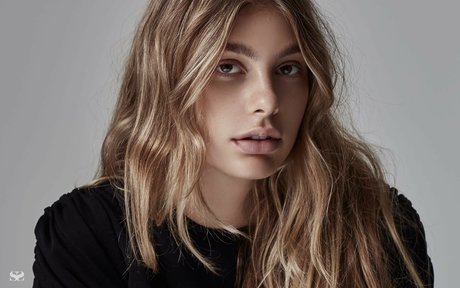 Camila Morrone model best pics