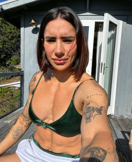 Stefi Cohen naked actress pictures