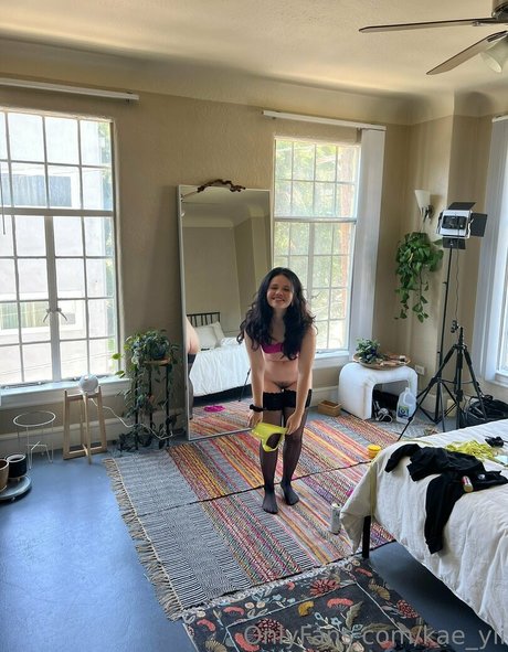 kae yli naked actress images