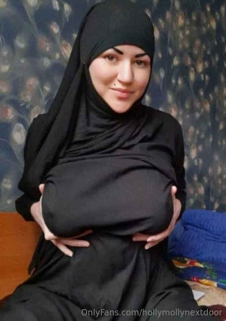 hollymollynextdoor star beautiful gallery