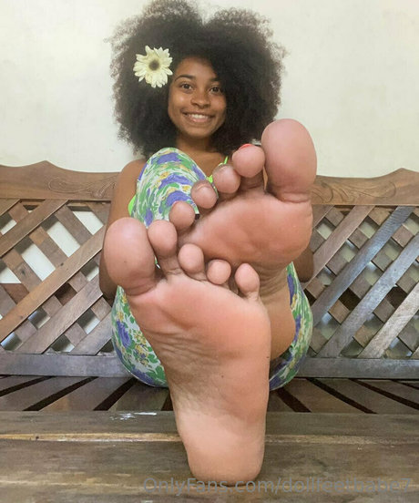 dollfeetbabe7 perfect pornstar picture