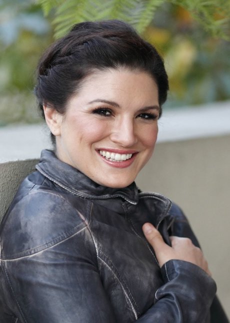 Gina Carano model erotic archive