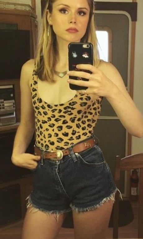 Erin Moriarty top profile image