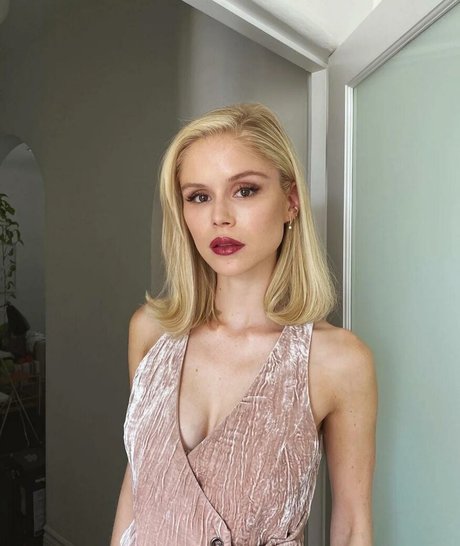Erin Moriarty naked actress image