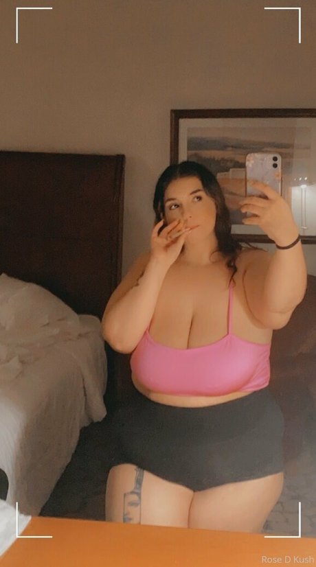 rose d kush beautiful model image