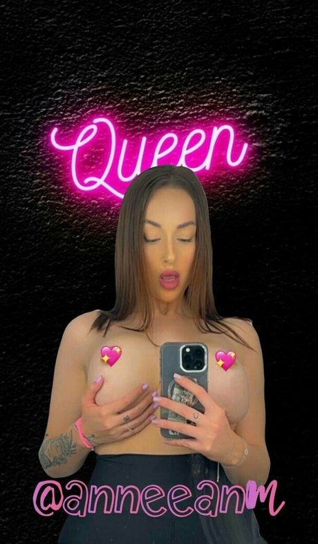 tatiyuss hot pornstar pics