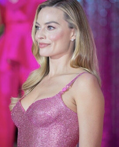 Margot Robbie pornstar sexy galleries