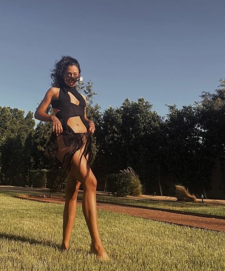 Liza Koshy star pornographic pic