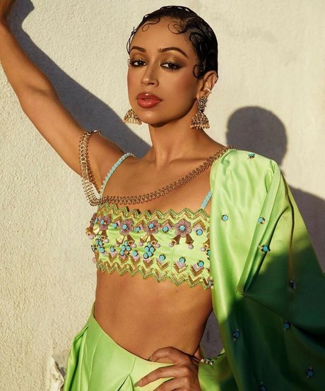 Liza Koshy pornstar art img