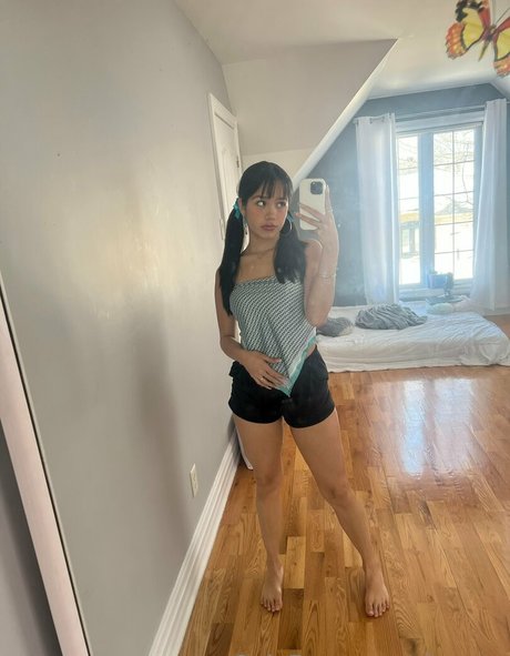 Sia ASMR sex model images