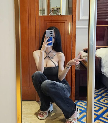 ebony solo onlyfans nudes pics