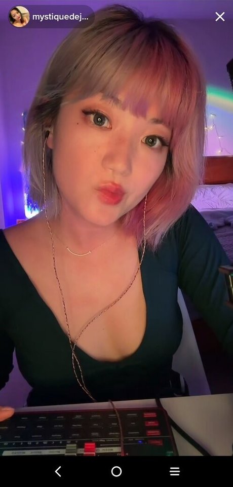 gloryhole onlyfans pornographic pictures