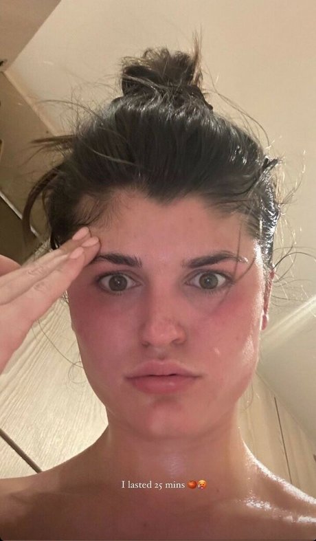 livefitelle sexy actress pics