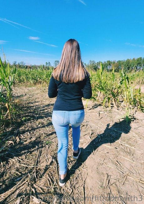 fitmomwith3 pornstar photos