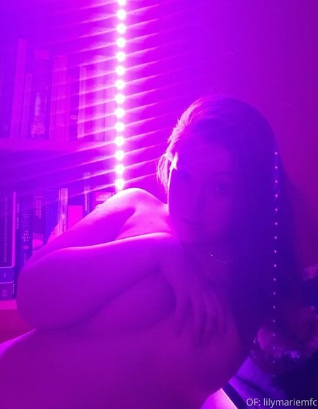 lilymariemfc adult model pics