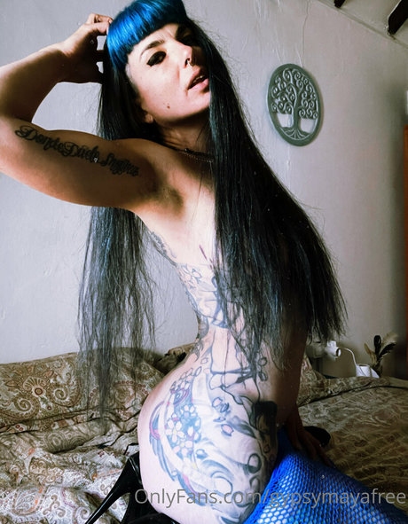 gypsymayafree nude model pics