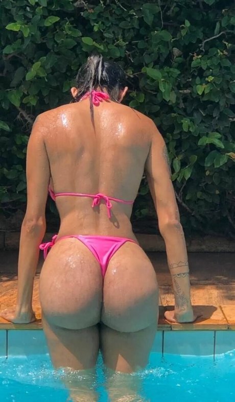 Geisy Santos star nude picture