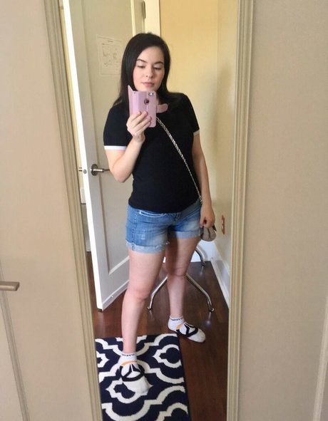 knees onlyfans free xxx galleries