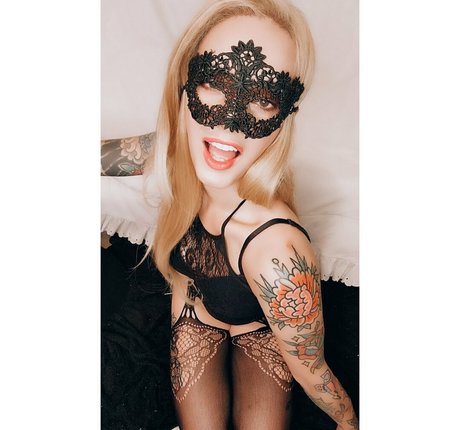 laylajkane nude model pictures