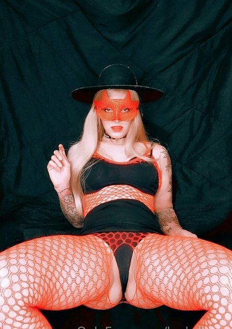 laylajkane model erotic photos
