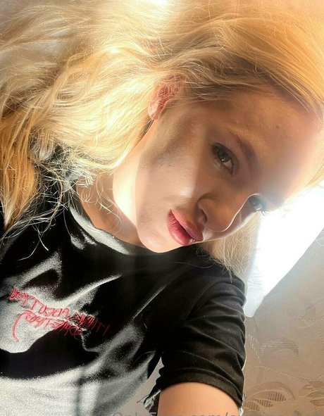 blonde mom onlyfans art nude image