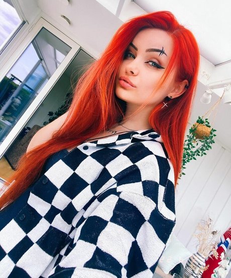 Proxyfox pornstar naked gallery