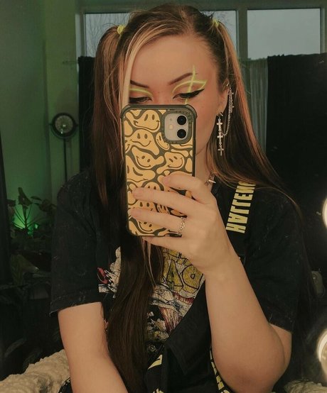 Proxyfox star porn pictures