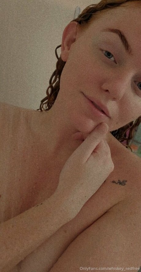 whiskeyredxo ppv model sexy picture