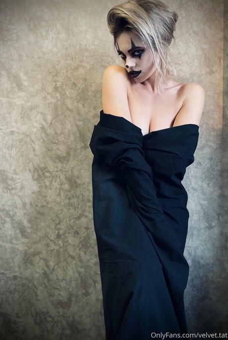 velvet tat art model photo