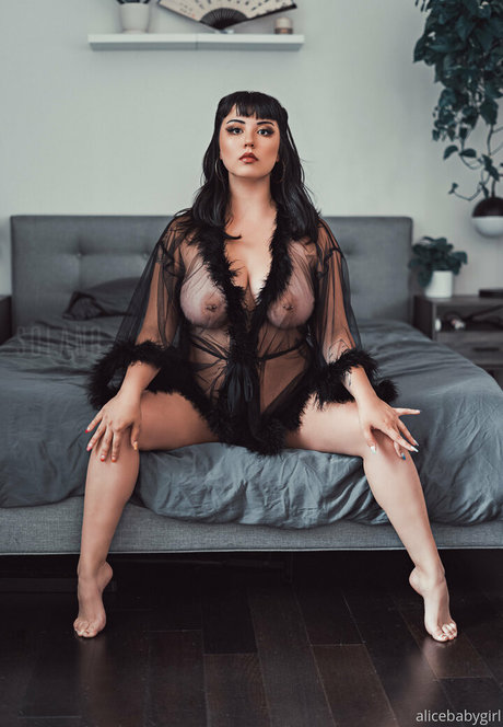 black hair onlyfans nudes galleries