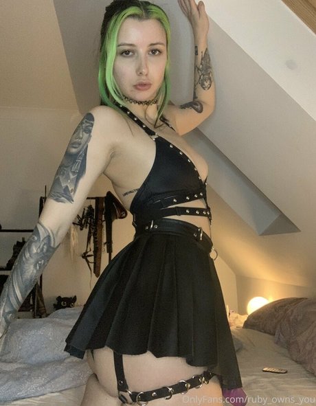 curvy cougar onlyfans art naked pic