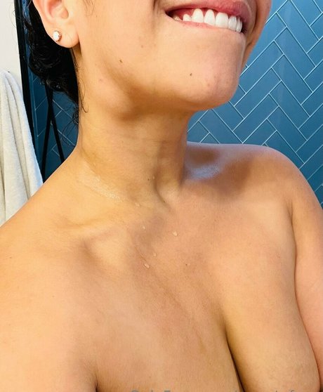 sweatyfaye model hot img