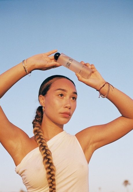 Eva Gutowski naked pornstar img