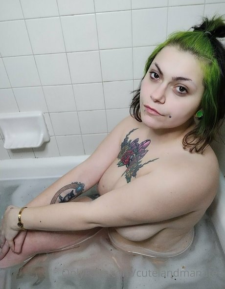 trusteemanatee pornstar sexy picture