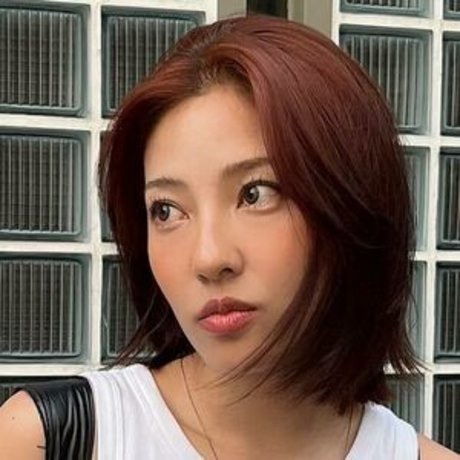 Jeon Jisu model nude img