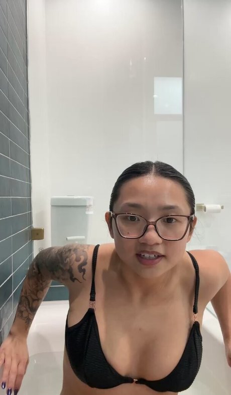 tiiieeen adult star photo