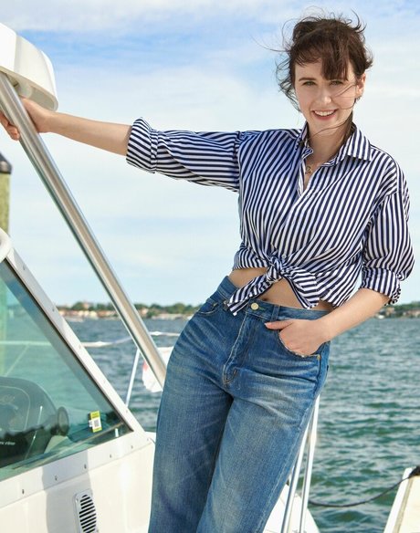 Rachel Brosnahan nude actress photos