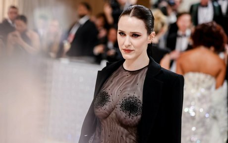Rachel Brosnahan model nude pic
