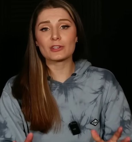 Lauren Southern pornstar hot pics