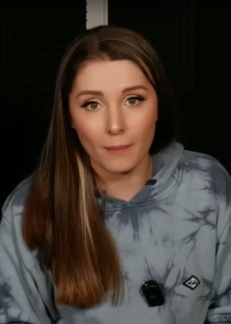 Lauren Southern pornstar high quality images