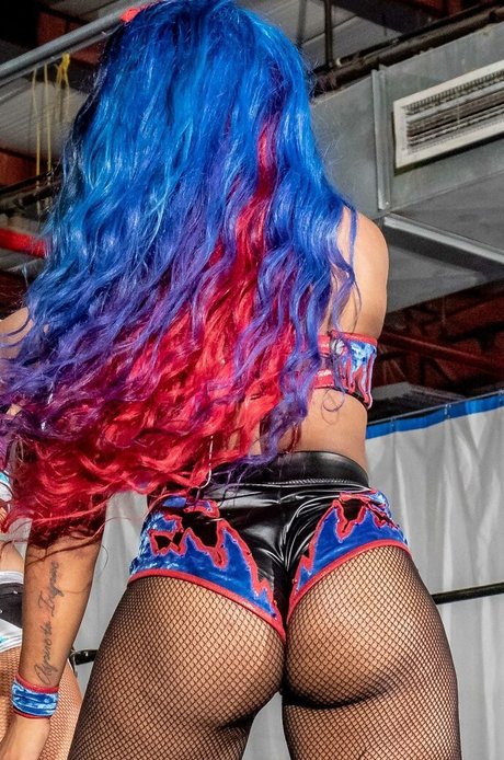 Kiera Hogan star xxx archive