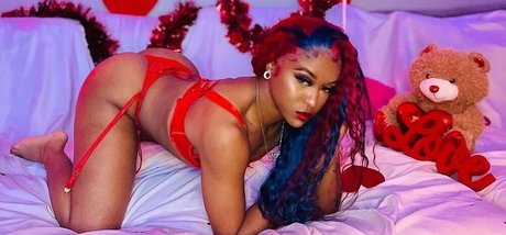 Kiera Hogan star xxx picture