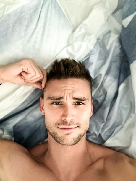 Liam Arnolds model nice galleries