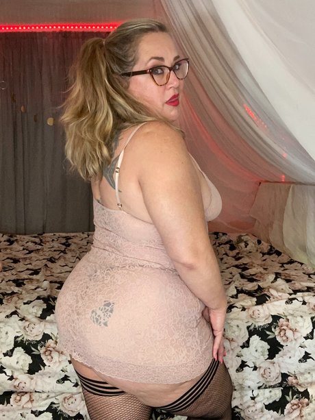 LilyBay73 perfect actress archive